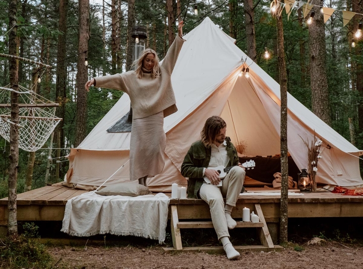 Cách nhóm than củi, than hoa đơn giản nhất khi đi cắm trại